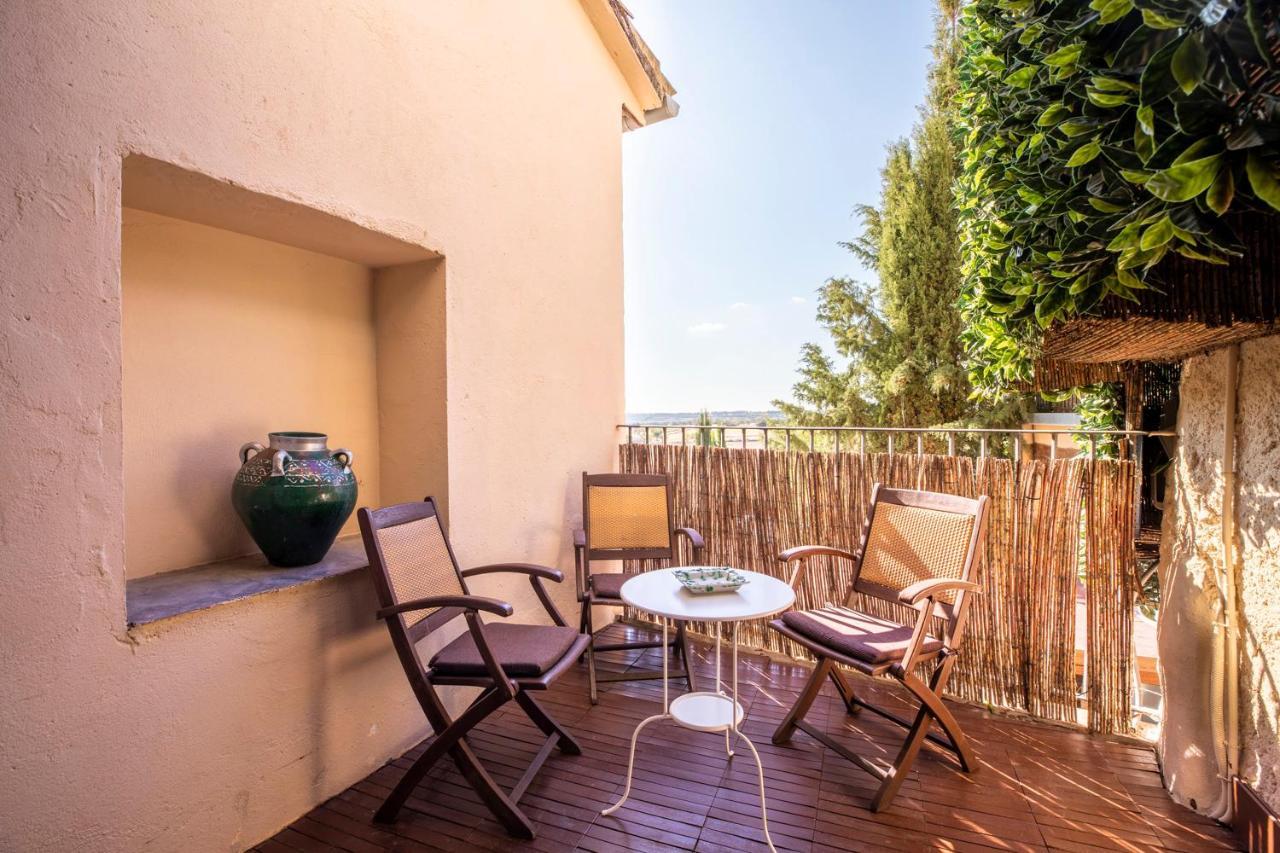 Apartamentos Vino Tinto Y Restaurante Tomate Rosa Adahuesca Екстериор снимка